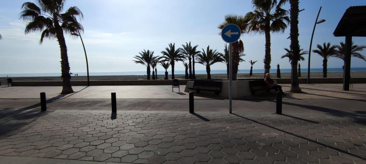 Beach Breeze Townhouse By The Beach Santa Pola Luaran gambar